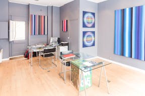 Pretty Gallery Space near Le Marais neighborhood - Image 2