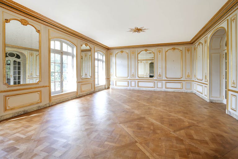 Amazing Event Space in Paris 16th - Image 2