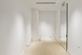 Retail Space in Opéra - Image 2