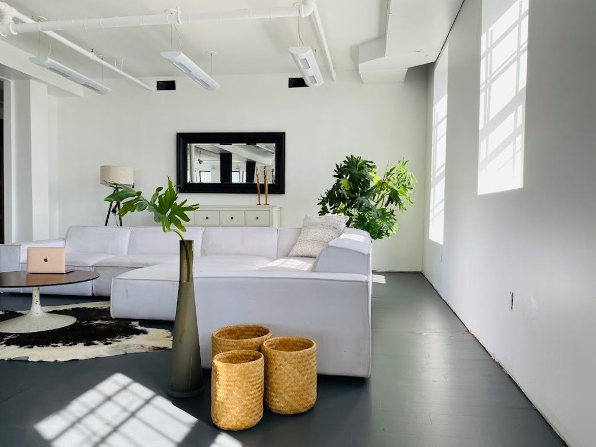 Dynamic NYC Studio Space - Image 1