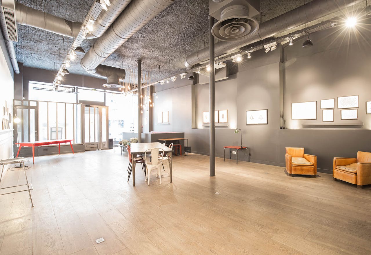 Modern Retail Space in Paris 10th - Image 0