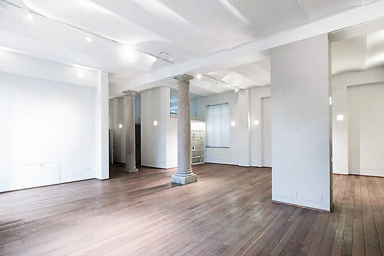 Loft Showroom in Porta Romana - Image 1