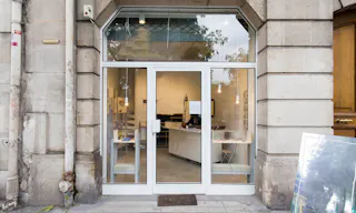 Creative Gallery in Le Marais - Image 2