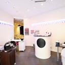 Modern Pop-Up Space in Passy