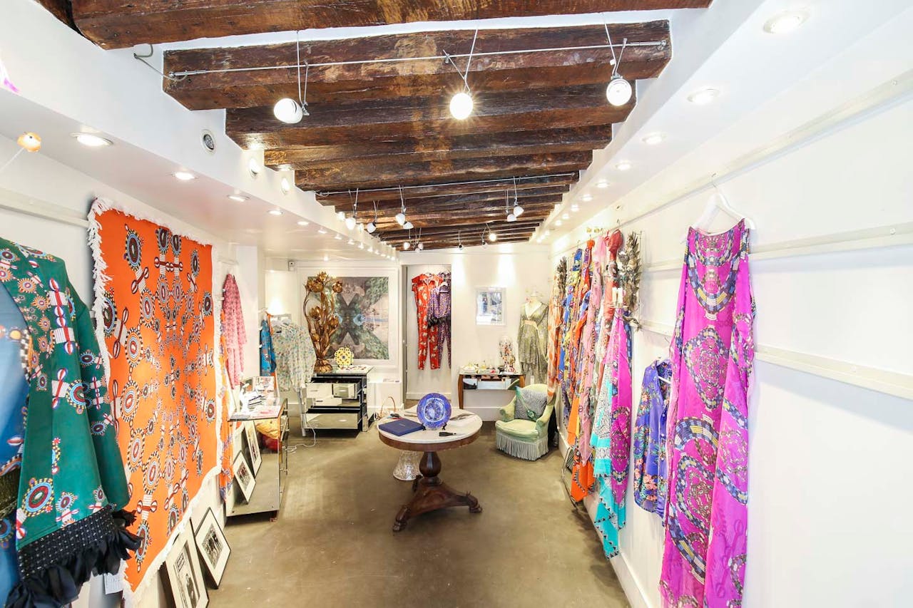 Pop-Up Boutique in Saint-Germain - Image 1