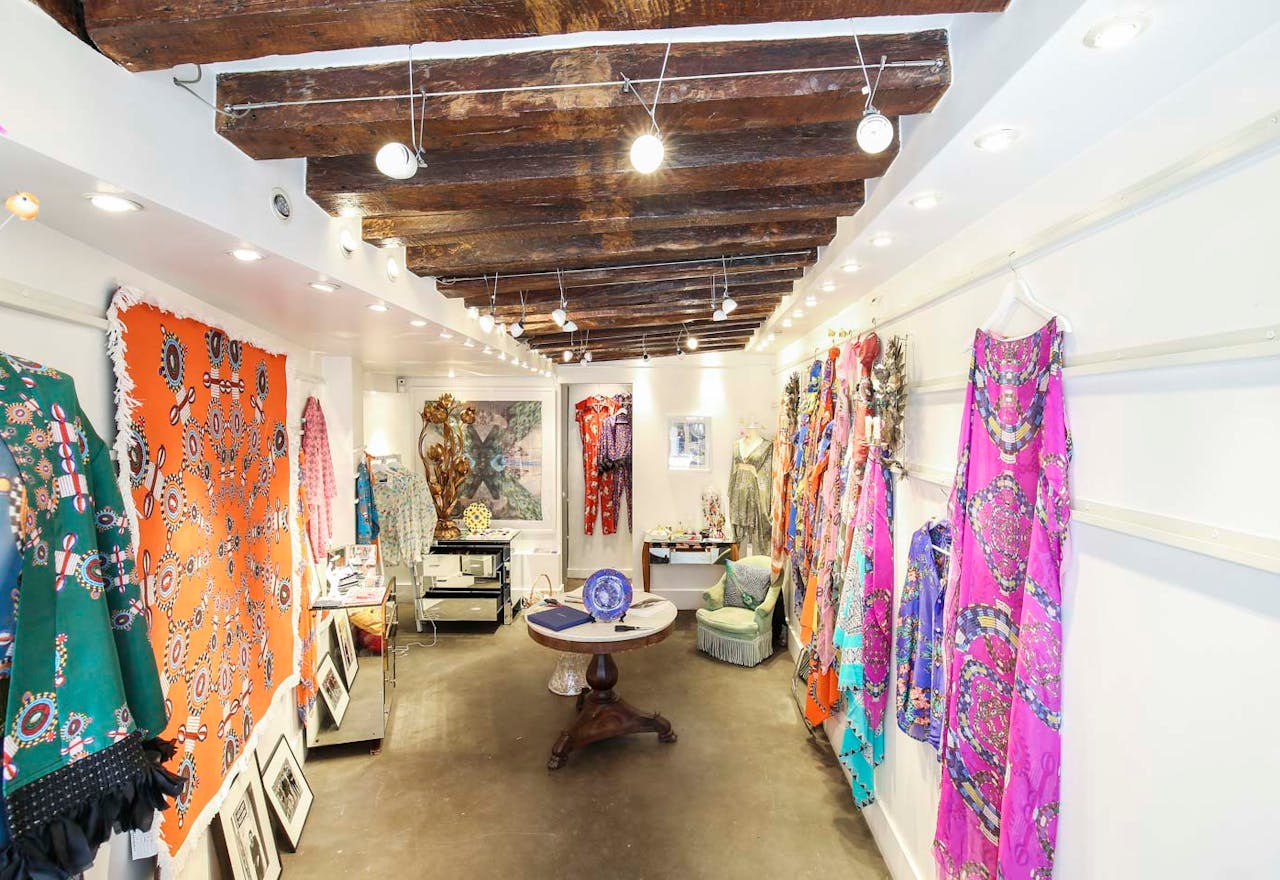 Pop-Up Boutique in Saint-Germain - Image 1