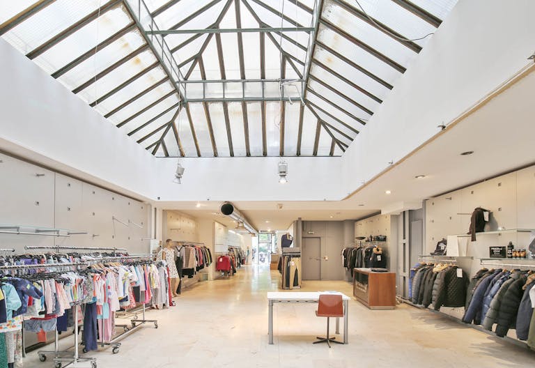 Vast Réaumur Retail Space - Image 1