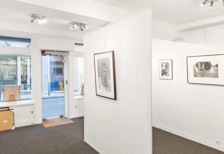 Cozy Gallery in Le Marais - Image 1