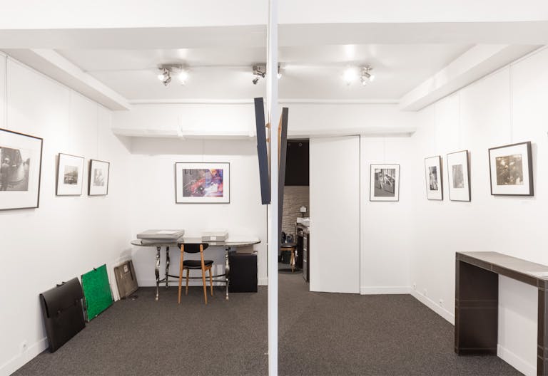 Cozy Gallery in Le Marais - Image 2