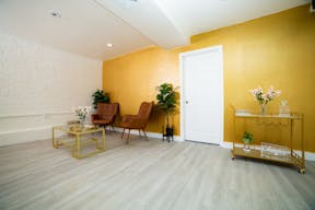 Stunning 2 Level Space in Brooklyn - Image 3