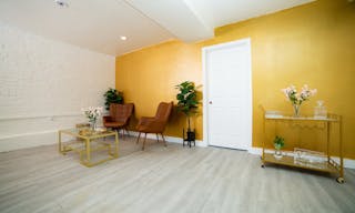 Stunning 2 Level Space in Brooklyn - Image 3