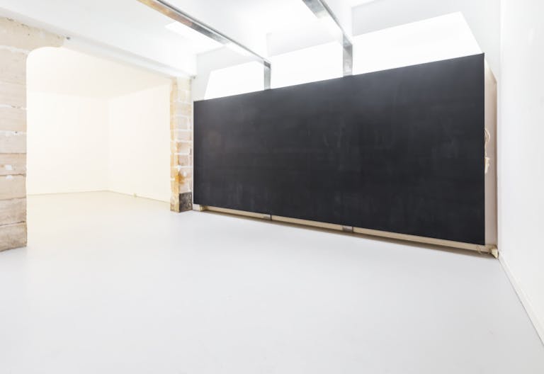 Le Marais Fashion Showroom - Image 1