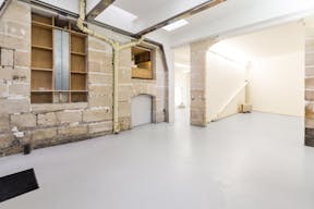 Le Marais Fashion Showroom - Image 2