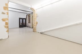 Le Marais Fashion Showroom - Image 7