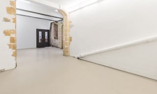 Le Marais Fashion Showroom - Image 7