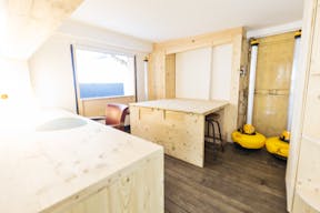 Le Marais Fashion Showroom - Image 15