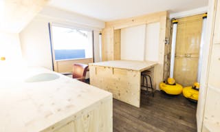 Le Marais Fashion Showroom - Image 15