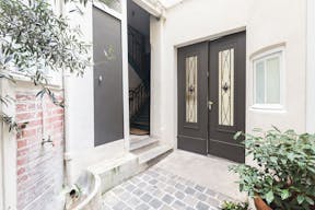 Le Marais Fashion Showroom - Image 19