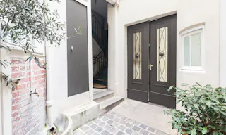 Le Marais Fashion Showroom - Image 19