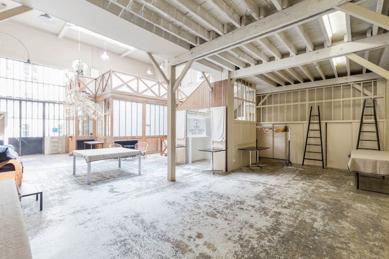 Bright Invalides Studio Showroom - Image 1