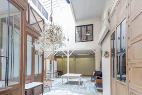 Bright Invalides Studio Showroom - Image 2