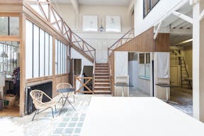 Bright Invalides Studio Showroom - Image 3