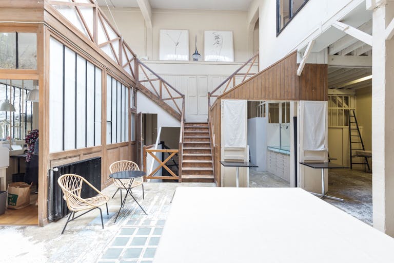 Bright Invalides Studio Showroom - Image 3