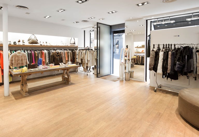 Beautiful Paris 7th Retail Space - Image 0