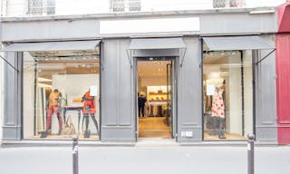 Beautiful Paris 7th Retail Space - Image 3