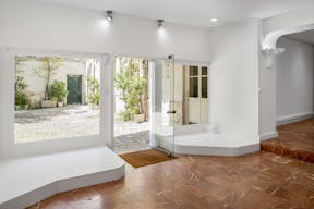 Showroom Space in Paris 6th - Image 0