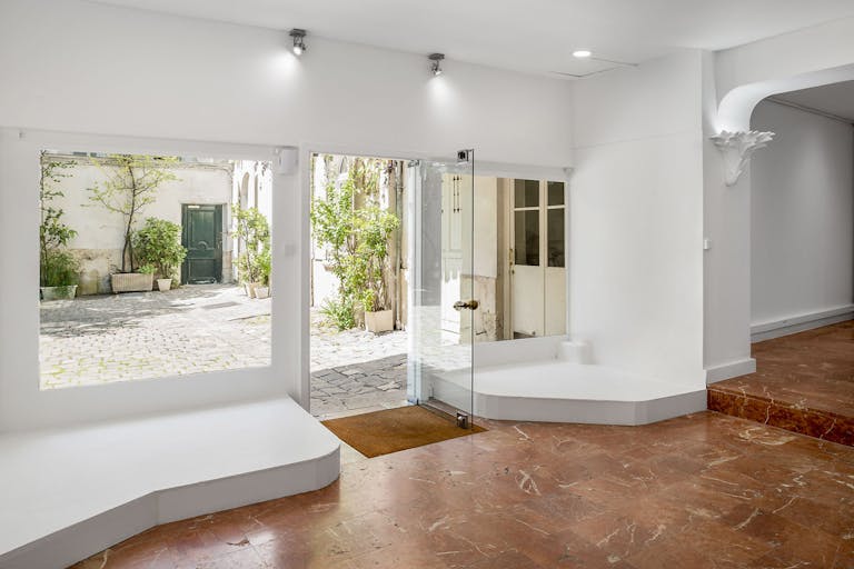 Showroom Space in Paris 6th - Image 0