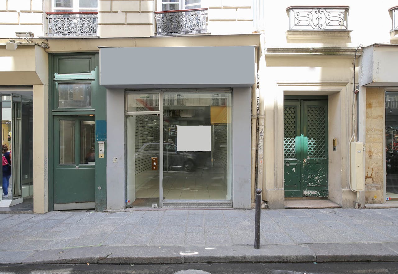 Compact Retail Space Near Sentier - Image 2