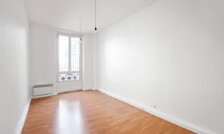 Modern Loft Event Space in Sentier - Image 3