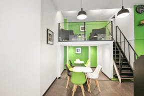 Food Retail Space in Châtelet - Image 1