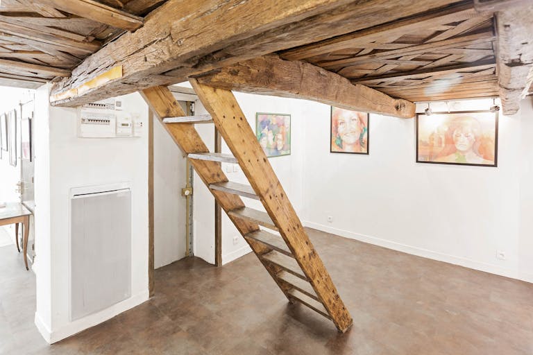 Unique Le Marais Gallery Space - Image 2