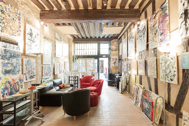 Creative Gallery in Paris 6th - Image 0