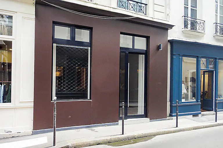 Retail Space in Chic Palais-Royal - Image 3
