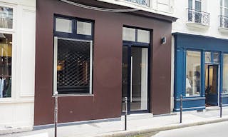 Retail Space in Chic Palais-Royal - Image 3