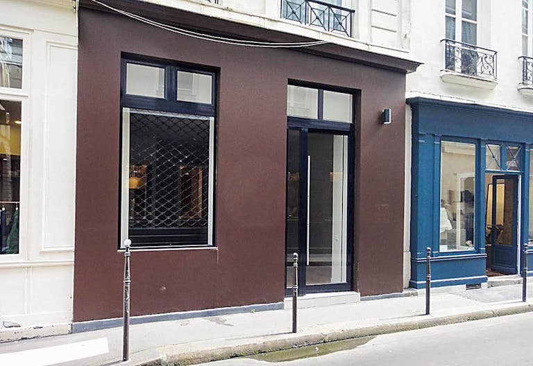 Retail Space in Chic Palais-Royal - Image 3