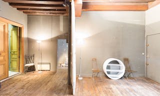 Rustic Gallery in Le Marais - Image 3