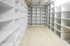 Saint-Denis Retail Space - Image 3