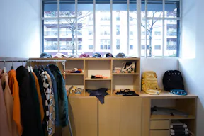 Calm Gallery Space in Paris 10th - Image 5