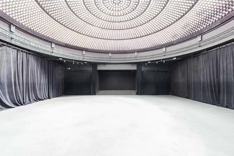 Amazing Event Space in Opéra - Image 2