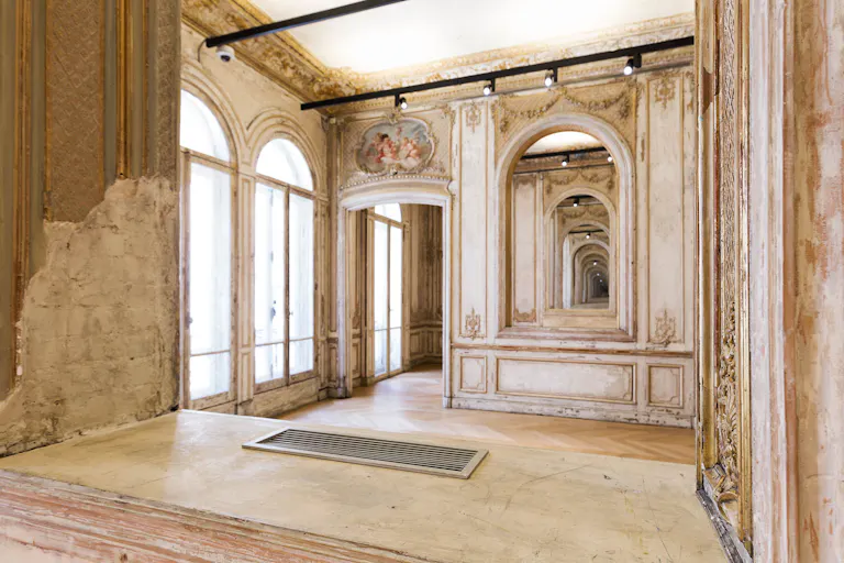 Beautiful Showroom in Opéra - Image 1