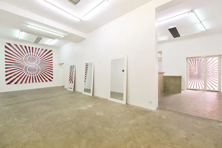 Le Marais Showroom Gallery - Image 0