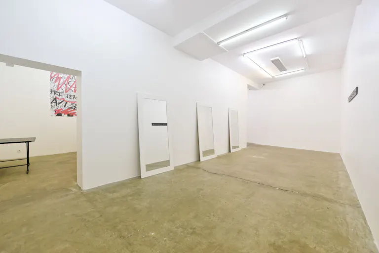 Le Marais Showroom Gallery - Image 1