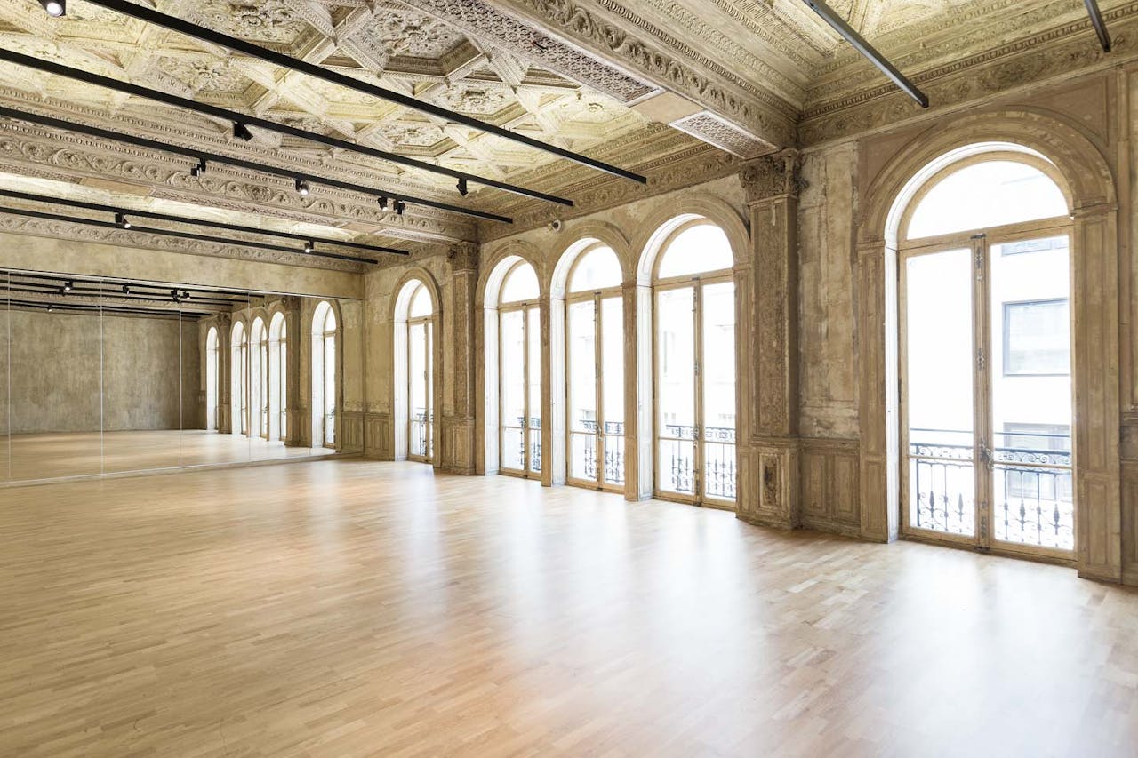 Loft Space Near Place Vendôme - Image 1