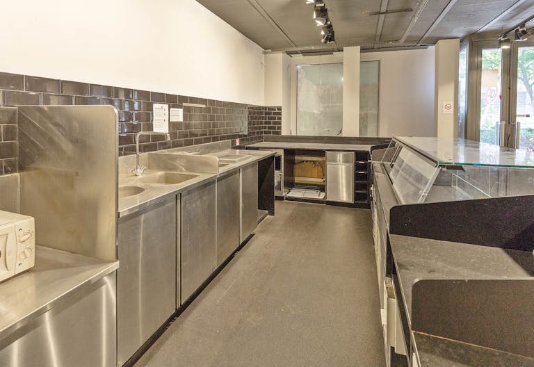 Restaurant Space in Pigalle - Image 2