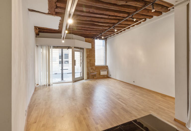 Lovely Boutique in Paris 6th - Image 0