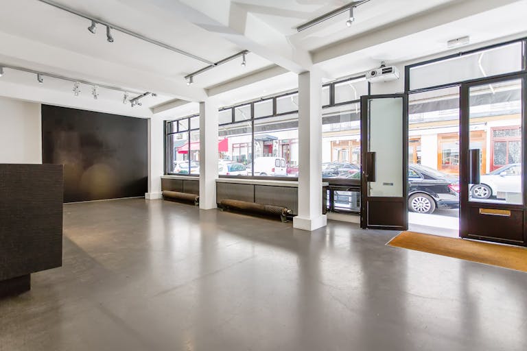 Saint-Germain Gallery Space - Image 2